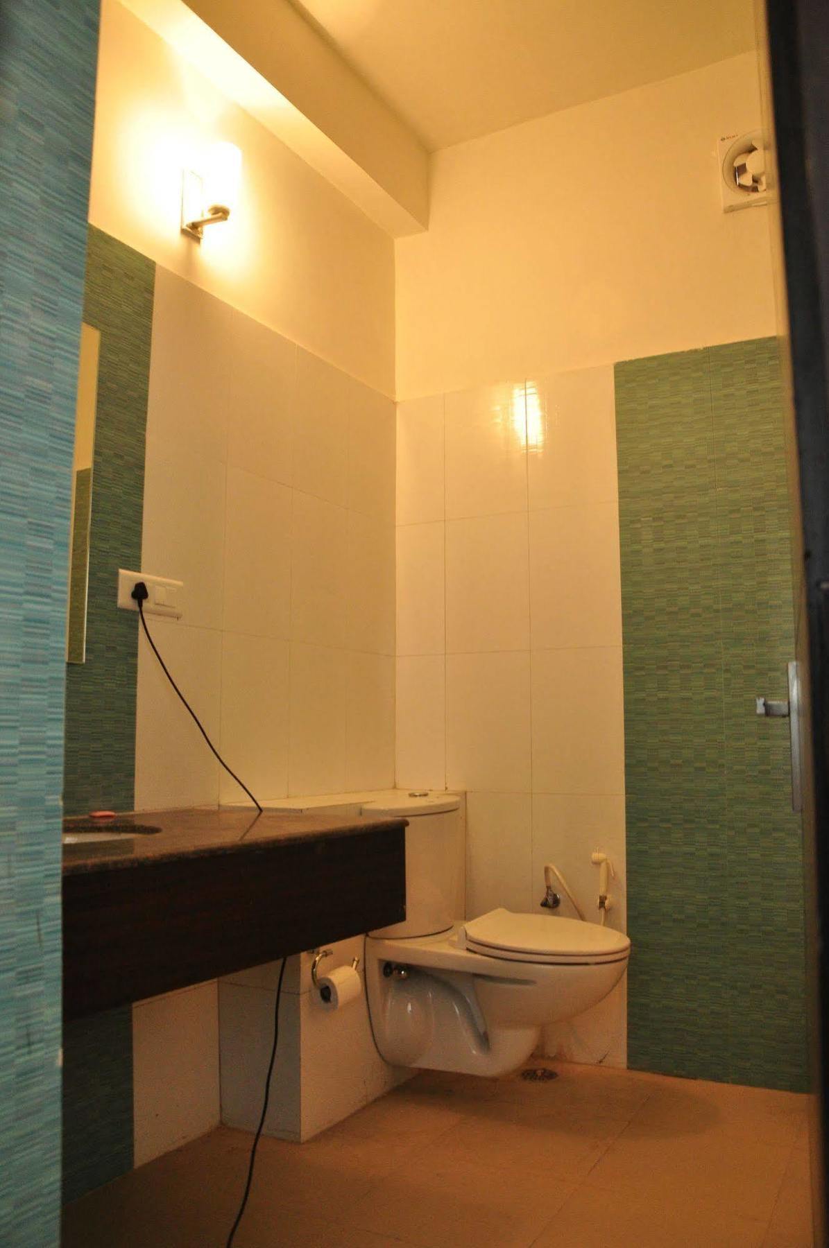 Madhu Resort Agra  Extérieur photo